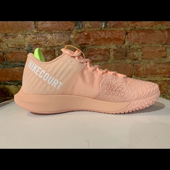 NEW Nike NikeCourt Air Zoom Hero HC - Picture 2 of 8